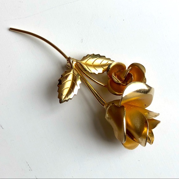 Vintage Roses Pin - Picture 3 of 4